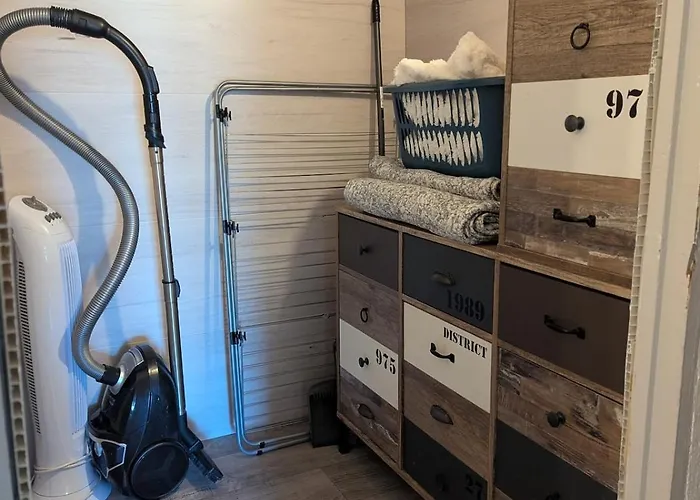 Le Jardin Secret, Vue Sur Le Chateau & Parking * Foix